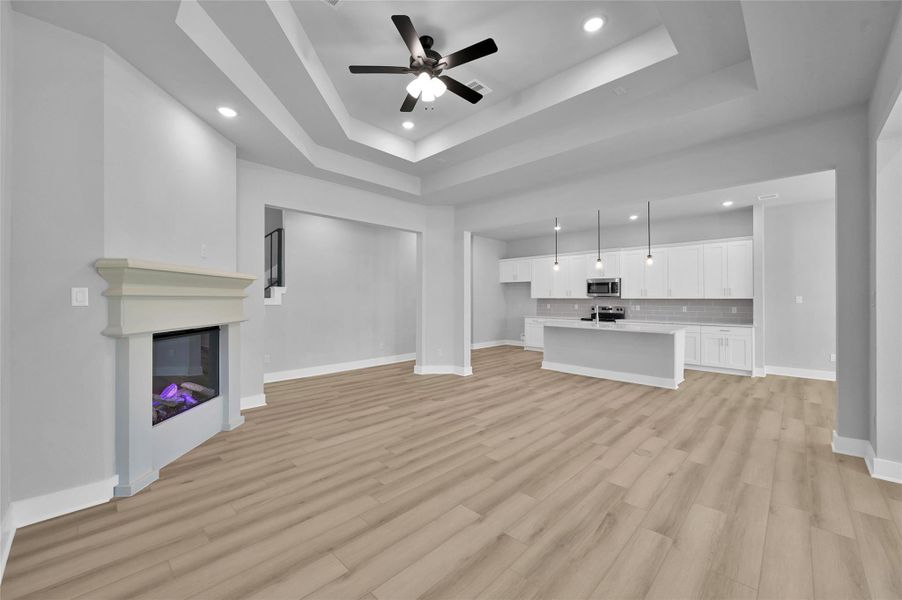Double traded ceiling Double traded ceiling