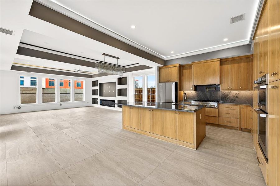 Image 36 of a home in .