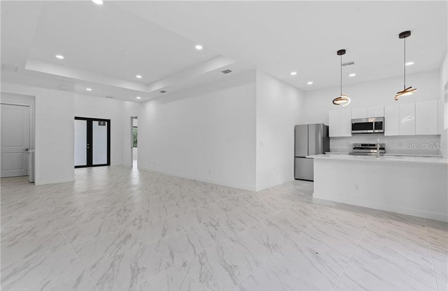 Spacious, unfurnished interior of a new home in , Lehigh Acres (Image 26).