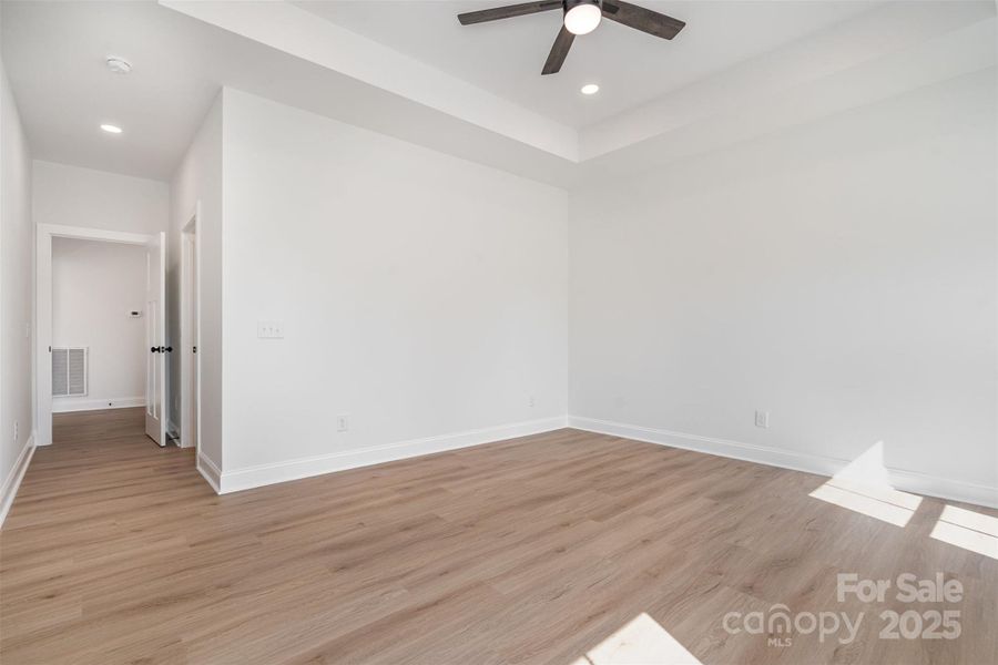 Spacious, unfurnished interior of a new home in , China Grove (Image 9).