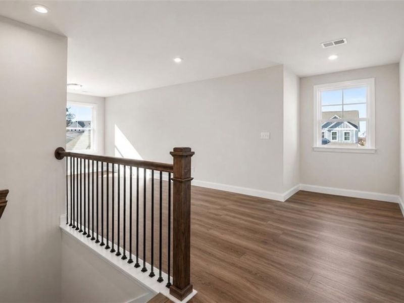 Spacious, unfurnished interior of a new home in Wehunt Meadows, Hoschton (Image 32).