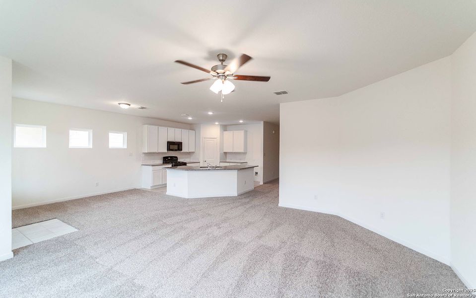 Image 17 of a home in Hunter's Ranch.