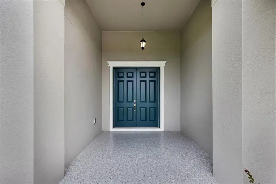 Exterior details and patio area of a home in , Ocala (Image 4).