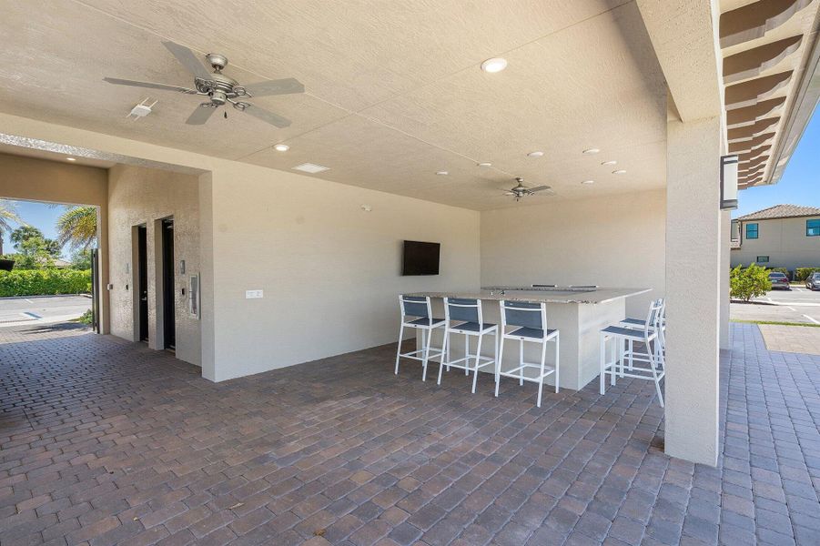 Exterior details and patio area of a home in , Port St. Lucie (Image 24).