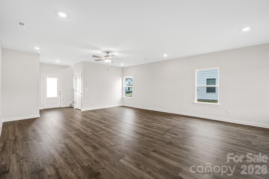 Digital Image Similar