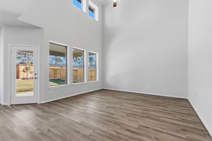 Spacious, unfurnished interior of a new home in The Woodlands Hills, Willis (Image 33).