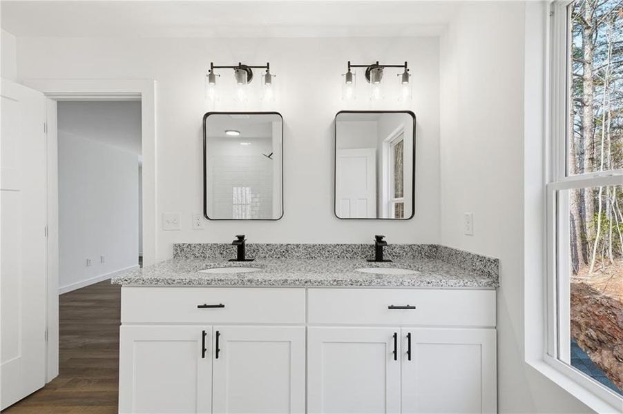 Furnished interior view inside a new home in , Jasper (Image 17).