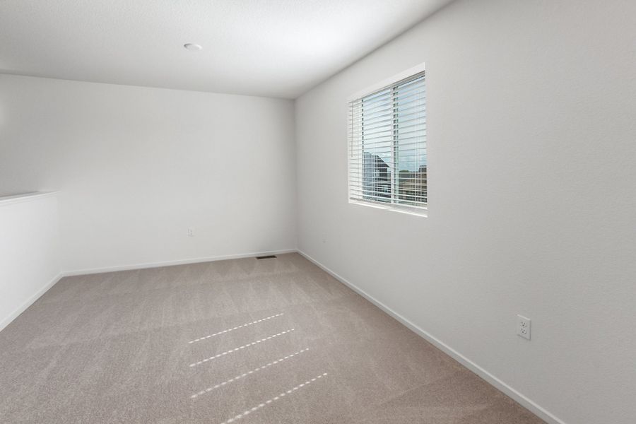 Spacious, unfurnished interior of a new home in Bloom, Fort Collins (Image 29).