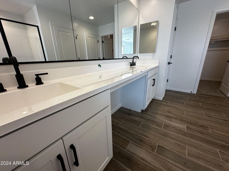 32- Owner's Bathroom