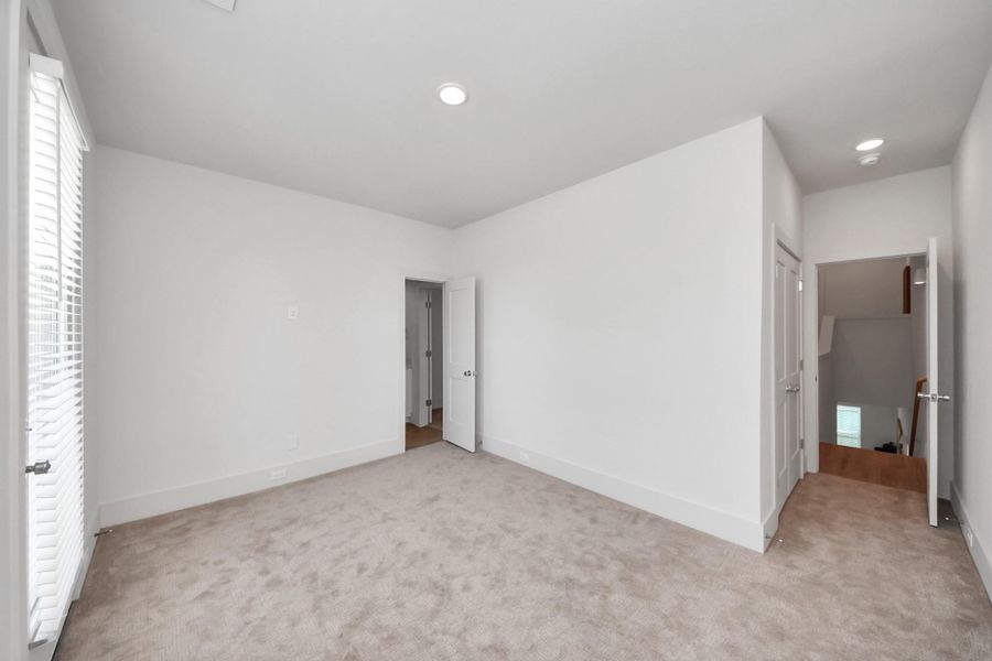 Spacious, unfurnished interior of a new home in , Houston (Image 22). Spacious, unfurnished interior of a new home in , Houston (Image 22).
