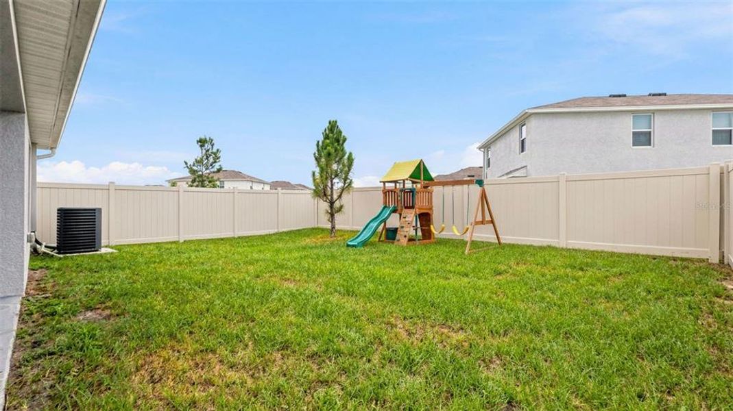 Exterior details and patio area of a home in Northwater at Two Rivers, Zephyrhills (Image 30).