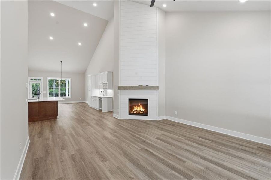Spacious, unfurnished interior of a new home in , Gainesville (Image 16).
