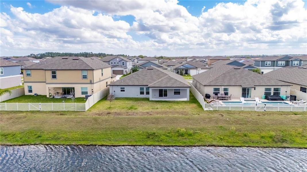 Exterior details and patio area of a home in Balm Grove, Wimauma (Image 4).