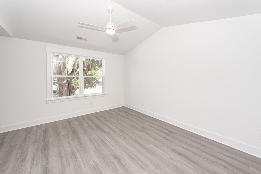 Spacious, unfurnished interior of a new home in , North Charleston (Image 32).