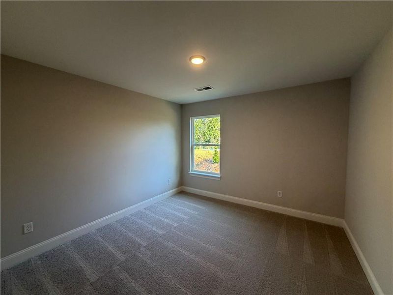 Spacious, unfurnished interior of a new home in , Dawsonville (Image 8).