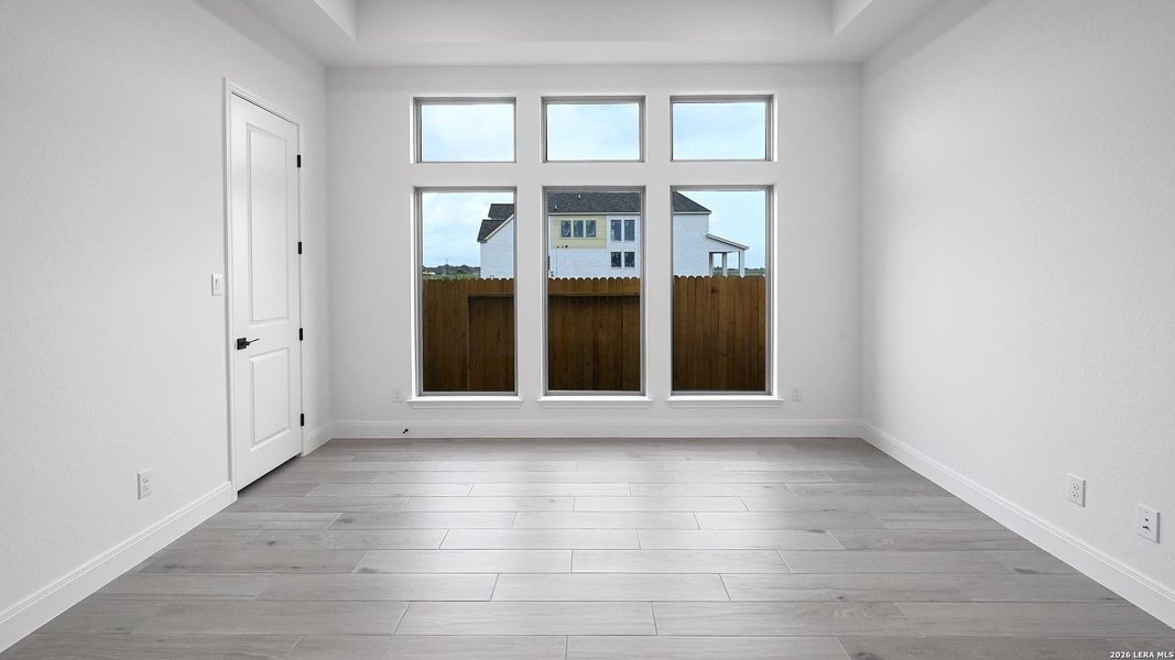 Spacious, unfurnished interior of a new home in Meadows of Mill Creek, Seguin (Image 21).