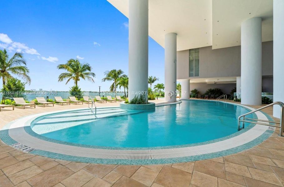 Image 36 of a home in .