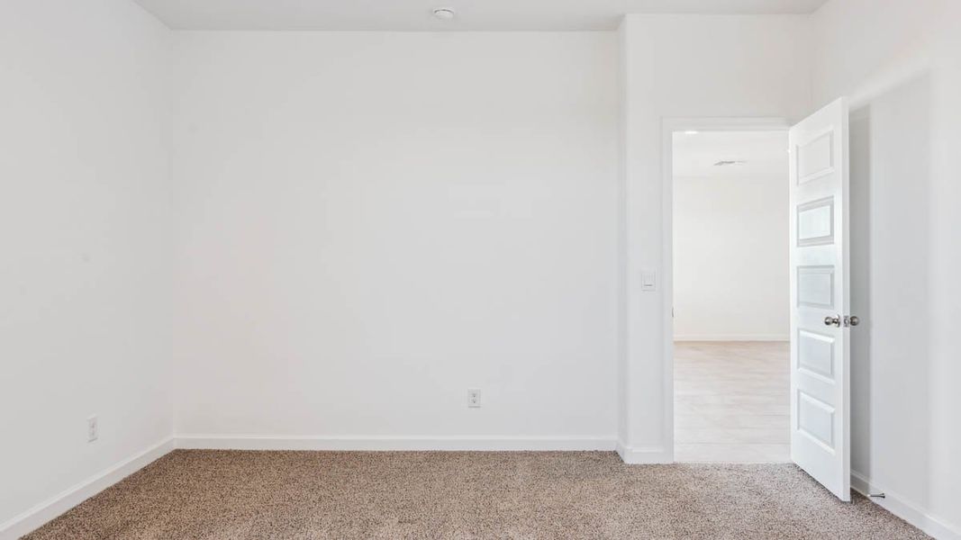 Spacious, unfurnished interior of a new home in Magma Ranch Vistas, Florence (Image 23).