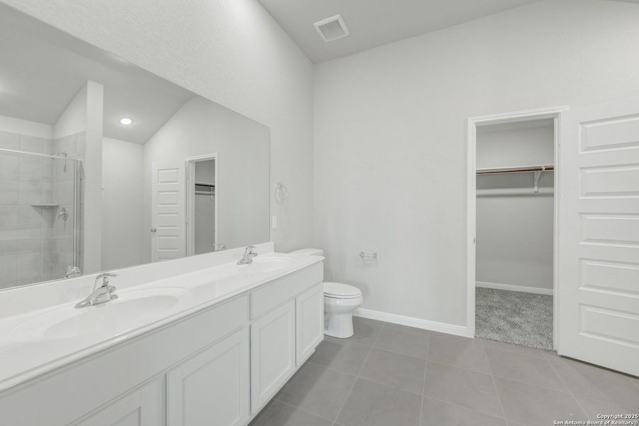 Furnished interior view inside a new home in Paloma Park, Converse (Image 11).