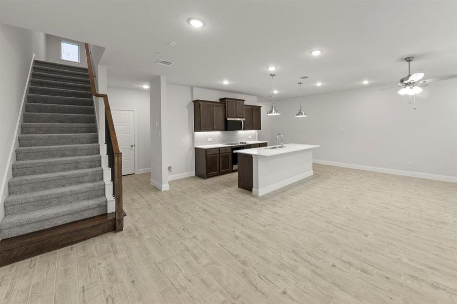 09. 2654 Copper Breaks - Dining (2) 09. 2654 Copper Breaks - Dining (2)