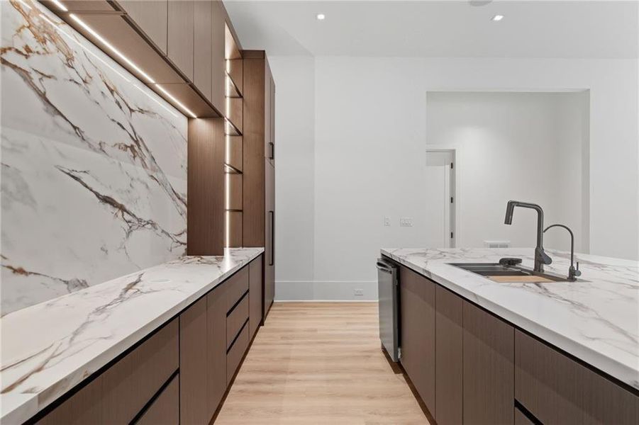 Furnished interior view inside a new home in , Alpharetta (Image 61).