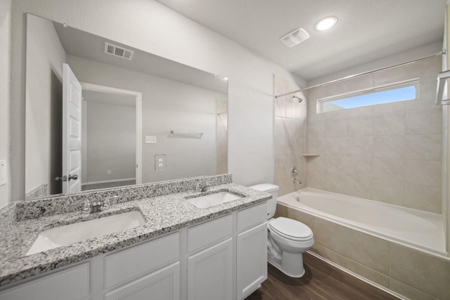 Furnished interior view inside a new home in Hunter's Creek, Huntsville (Image 4). Furnished interior view inside a new home in Hunter's Creek, Huntsville (Image 4).