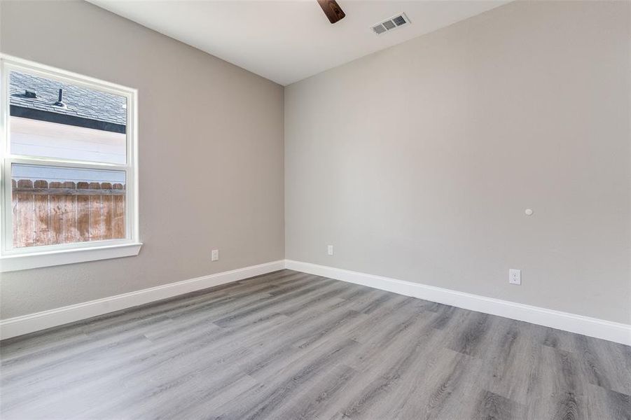 Spacious, unfurnished interior of a new home in , Dallas (Image 15).