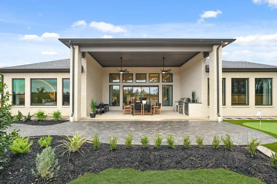 REPRESENTATIVE PHOTO: Colors and options vary. Confirm options and selections with onsite Community Sales Manager. REPRESENTATIVE PHOTO: Colors and options vary. Confirm options and selections with onsite Community Sales Manager.