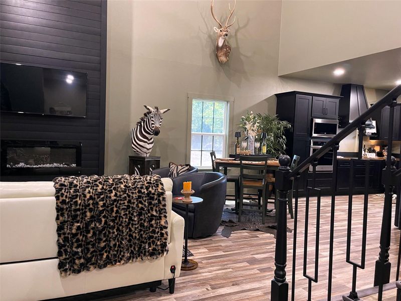 Furnished interior view inside a new home in , Groesbeck (Image 12).