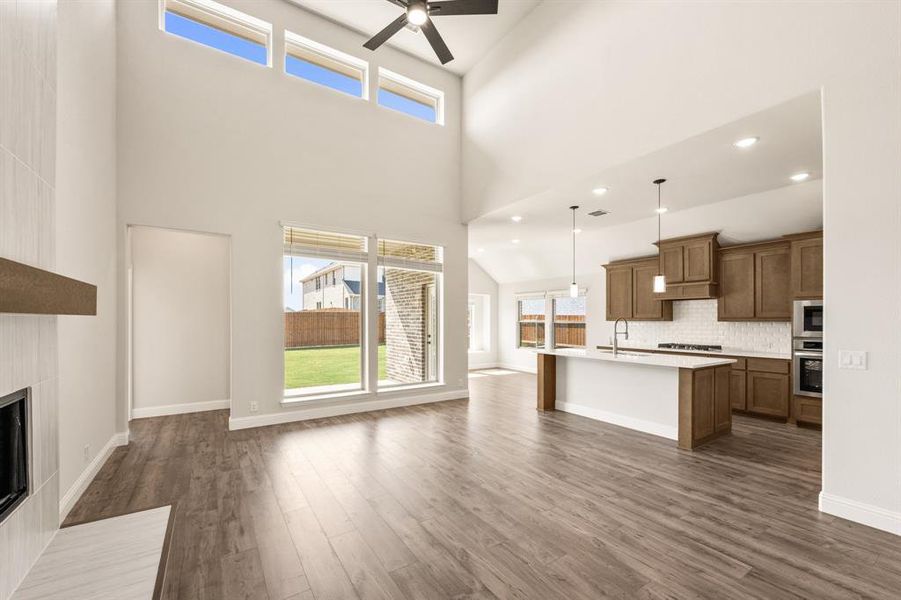 Spacious, unfurnished interior of a new home in Hulen Trails Classic 50, Fort Worth (Image 23). Spacious, unfurnished interior of a new home in Hulen Trails Classic 50, Fort Worth (Image 23).