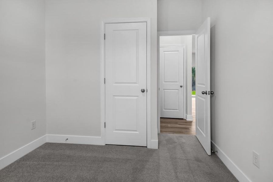 Spacious, unfurnished interior of a new home in Shadow Creek, Jackson (Image 22).