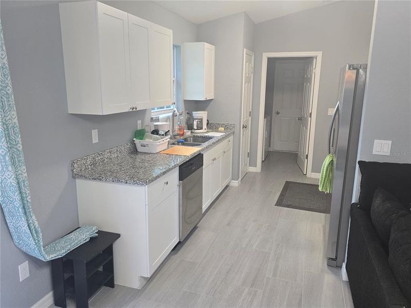 Furnished interior view inside a new home in , Citra (Image 4).