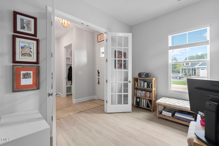 33-web-or-mls-321-falls-village-dr