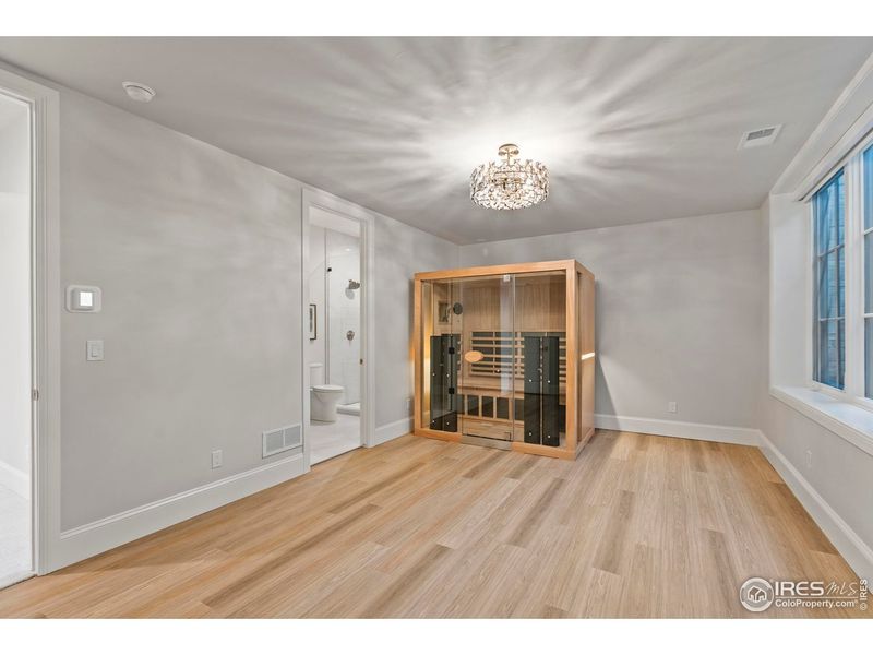 Spacious, unfurnished interior of a new home in , Fort Collins (Image 22).