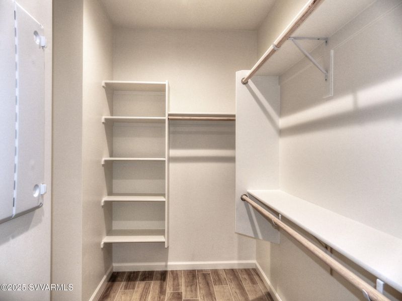 EUGENE (18)-2 EUGENE (18)-2