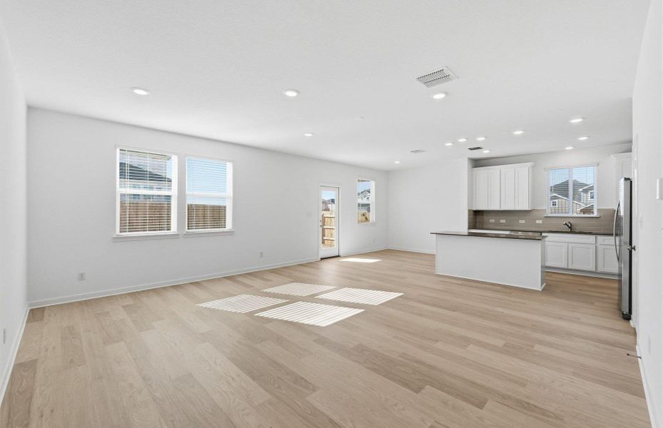 Spacious, unfurnished interior of a new home in Cameron Place, Manor (Image 13).