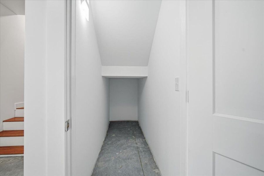 Spacious, unfurnished interior of a new home in , North Charleston (Image 41).