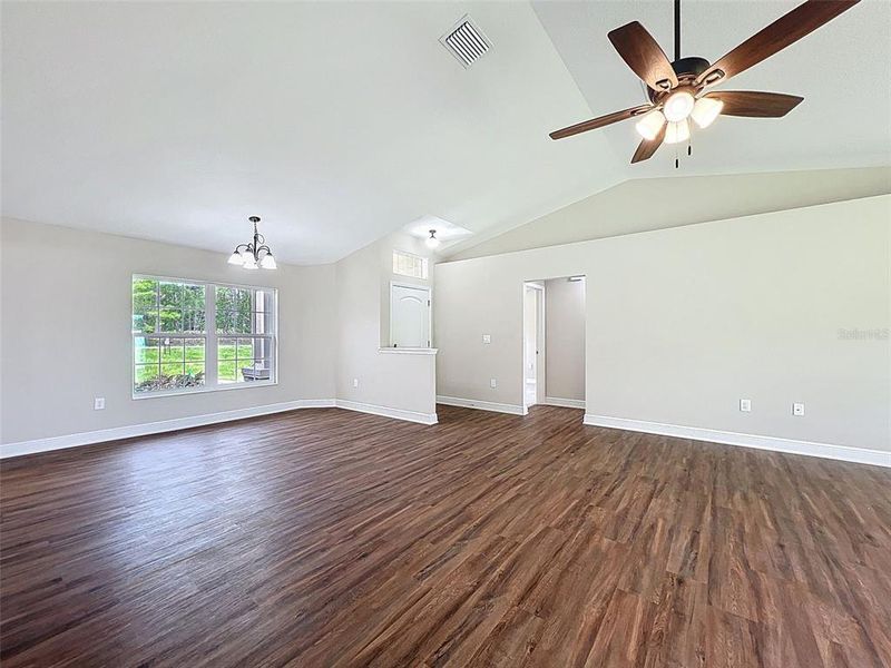 Spacious, unfurnished interior of a new home in , Dunnellon (Image 22).