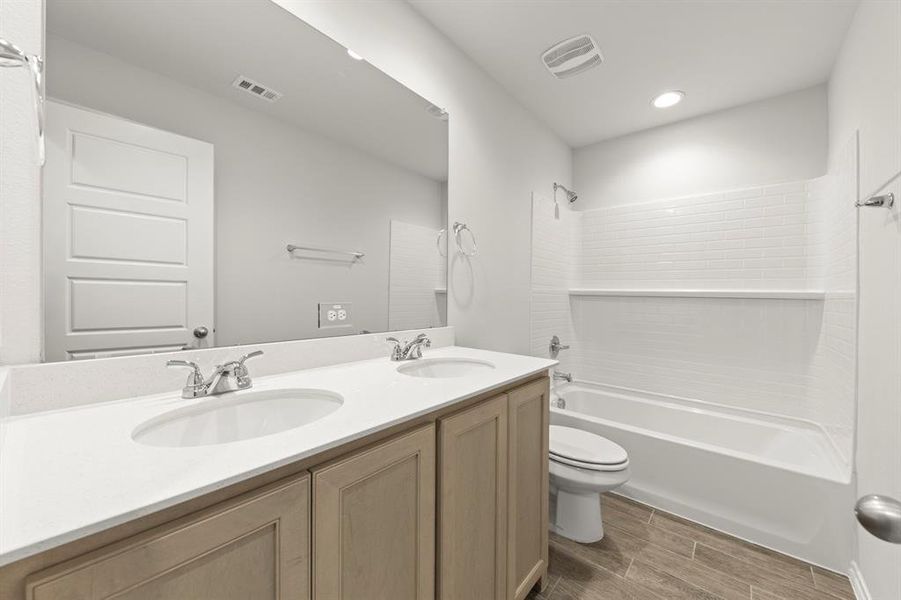 05. 3229 Timineri - 2ND Bath 05. 3229 Timineri - 2ND Bath