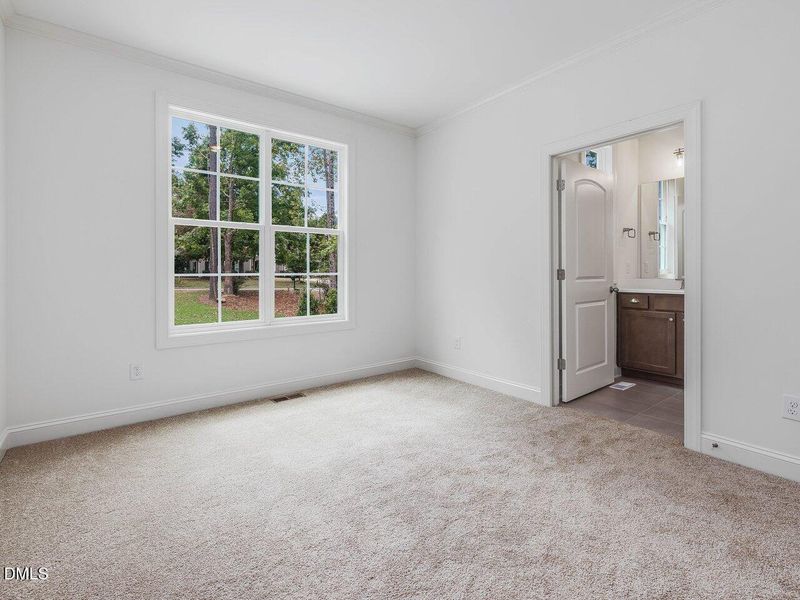 Bedroom 2 Ensuite - Main Floor