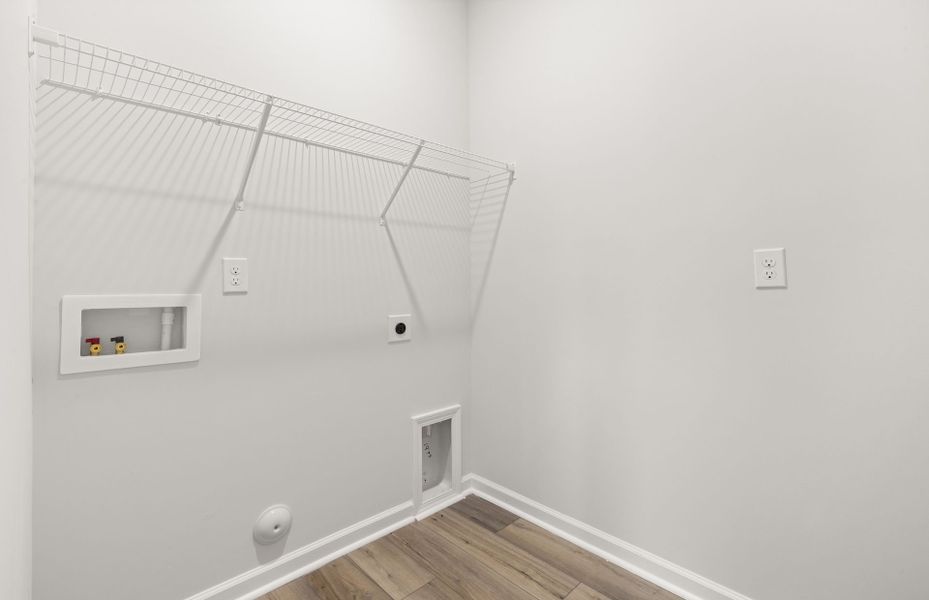 Representative unfurnished interior of a home built from the Starling by Centex in Carpenter Falls, Durham (Image 32). Representative unfurnished interior of a home built from the Starling by Centex in Carpenter Falls, Durham (Image 32).