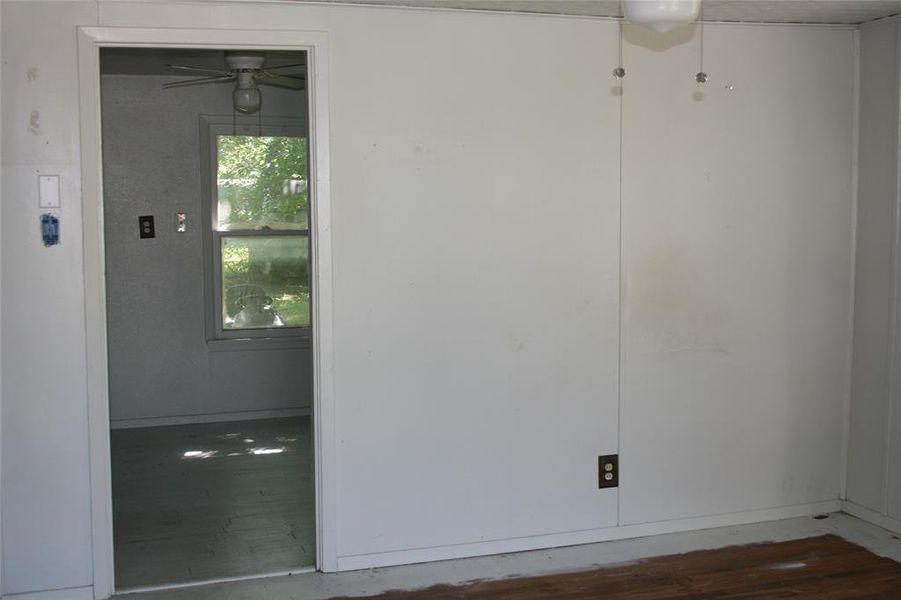 Image 15 of a home in .