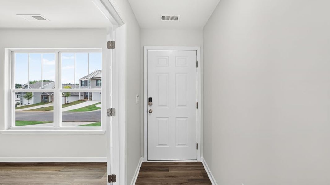 Spacious, unfurnished interior of a new home in Treemont Commons, Wellford (Image 17).