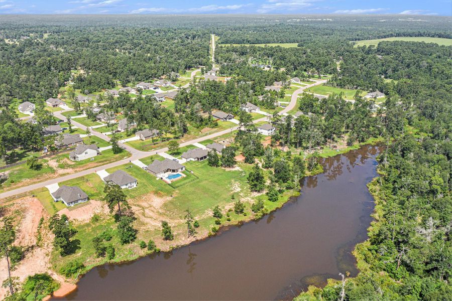 Image 11 of a home in Oakwood Ranch.