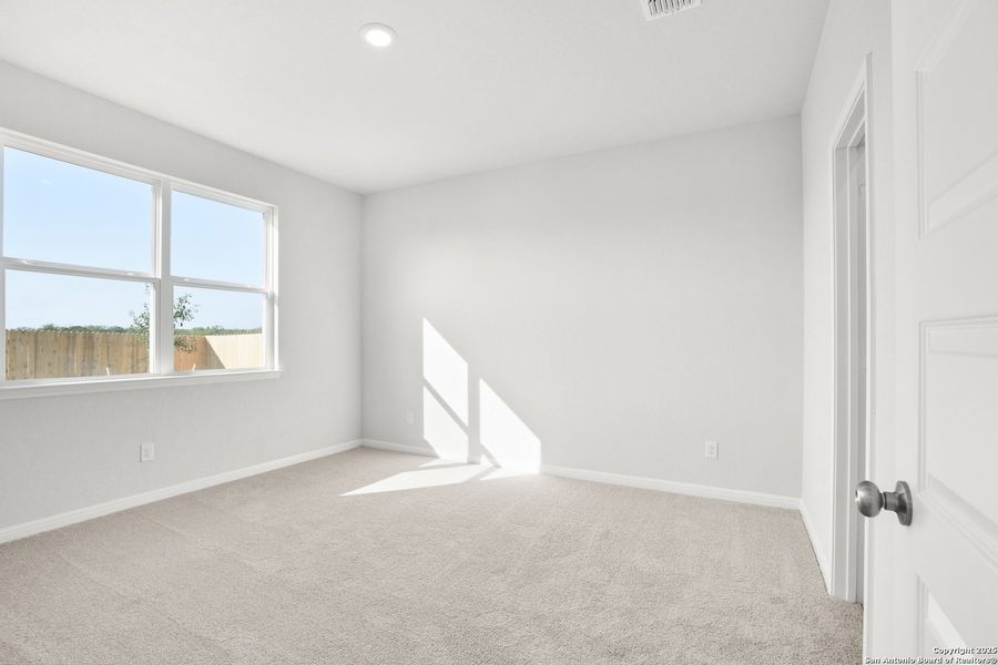 Spacious, unfurnished interior of a new home in Applewhite Meadows, San Antonio (Image 21).