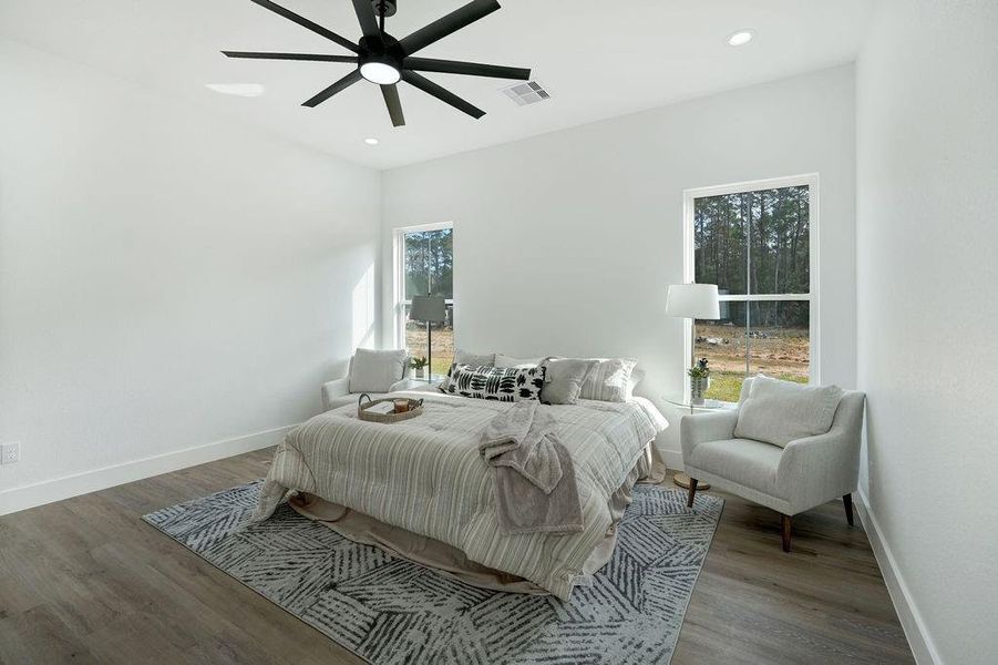 Furnished interior view inside a new home in , Conroe (Image 13).