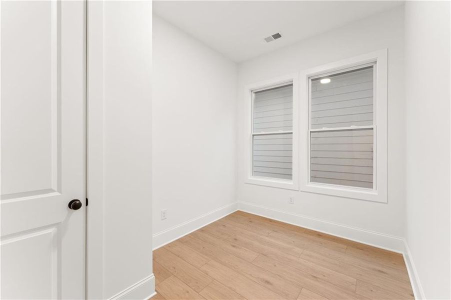 Spacious, unfurnished interior of a new home in The Reserve at Knollwood, Canton (Image 27).