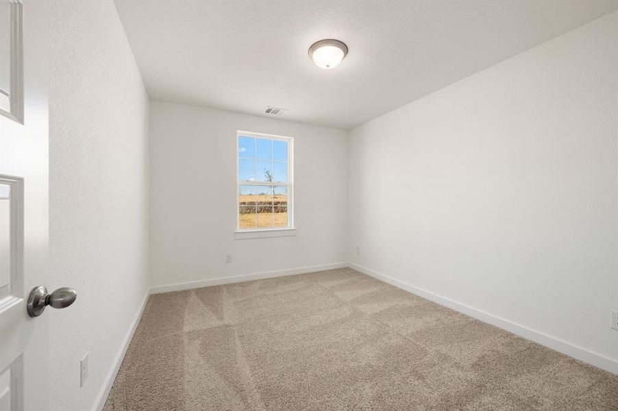 Spacious, unfurnished interior of a new home in Gatlin Ranch, Springtown (Image 34).