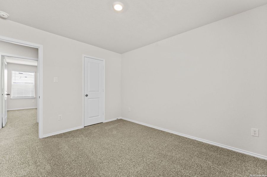 Spacious, unfurnished interior of a new home in Laurel Vistas, San Antonio (Image 13). Spacious, unfurnished interior of a new home in Laurel Vistas, San Antonio (Image 13).