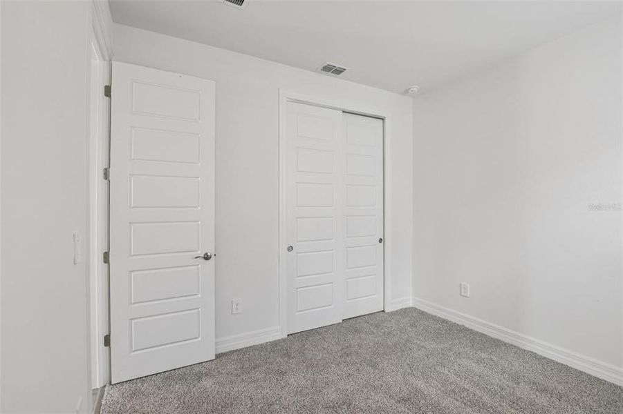Spacious, unfurnished interior of a new home in , Punta Gorda (Image 16).
